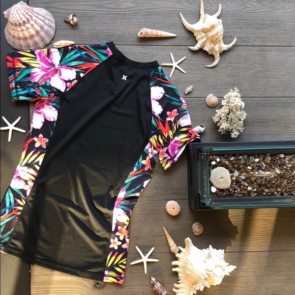 🍋🌴HURLEY RASH GUARD🌴🍋 - Picture 6 of 7